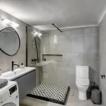 Apartman Juno Ermúpoli